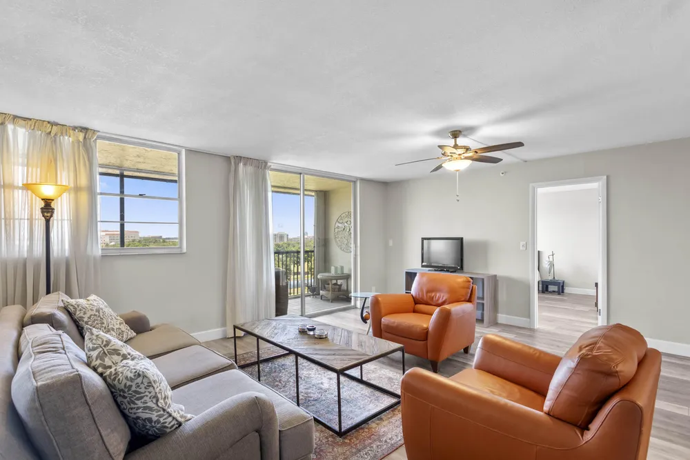 3150 W Rolling Hills Circle, Davie, FL 33328