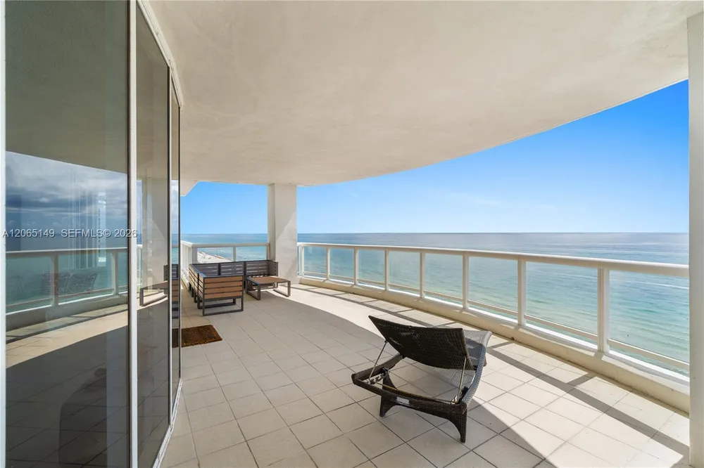 4201 Collins Ave, Miami Beach, FL 33140