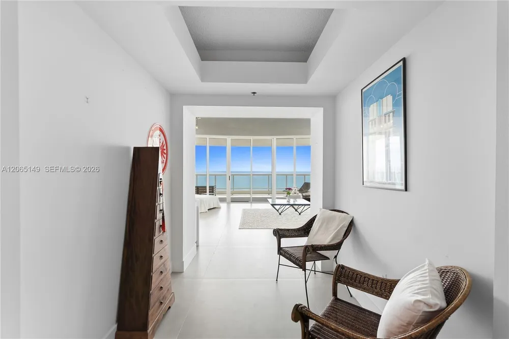 4201 Collins Ave, Miami Beach, FL 33140
