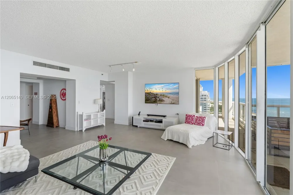 4201 Collins Ave, Miami Beach, FL 33140