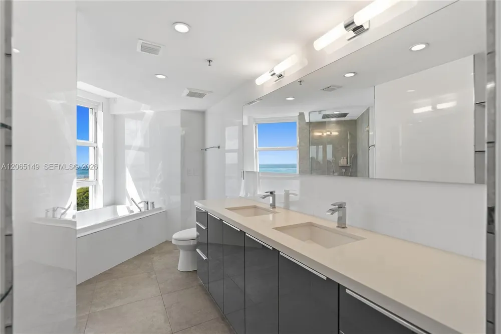 4201 Collins Ave, Miami Beach, FL 33140