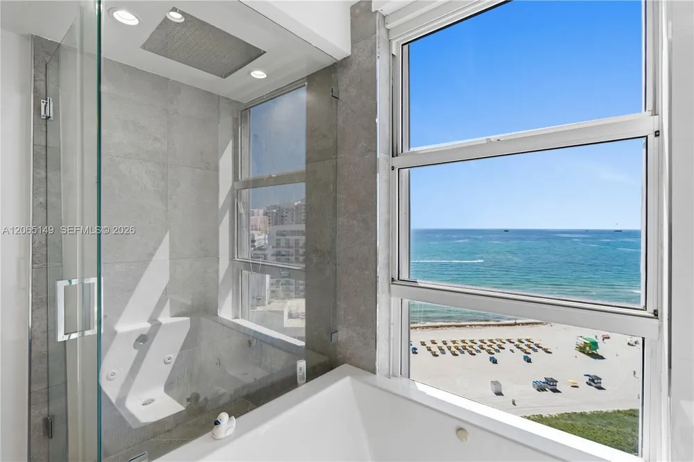 4201 Collins Ave, Miami Beach, FL 33140