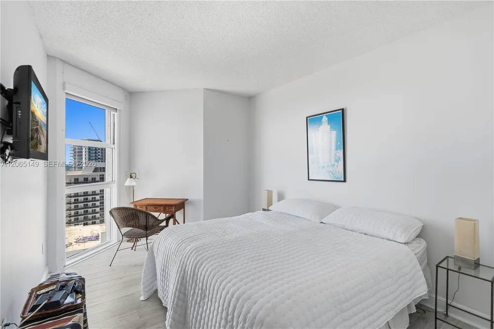 4201 Collins Ave, Miami Beach, FL 33140