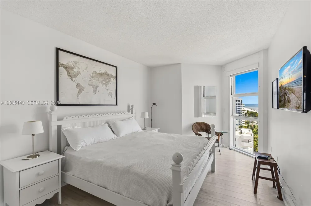 4201 Collins Ave, Miami Beach, FL 33140