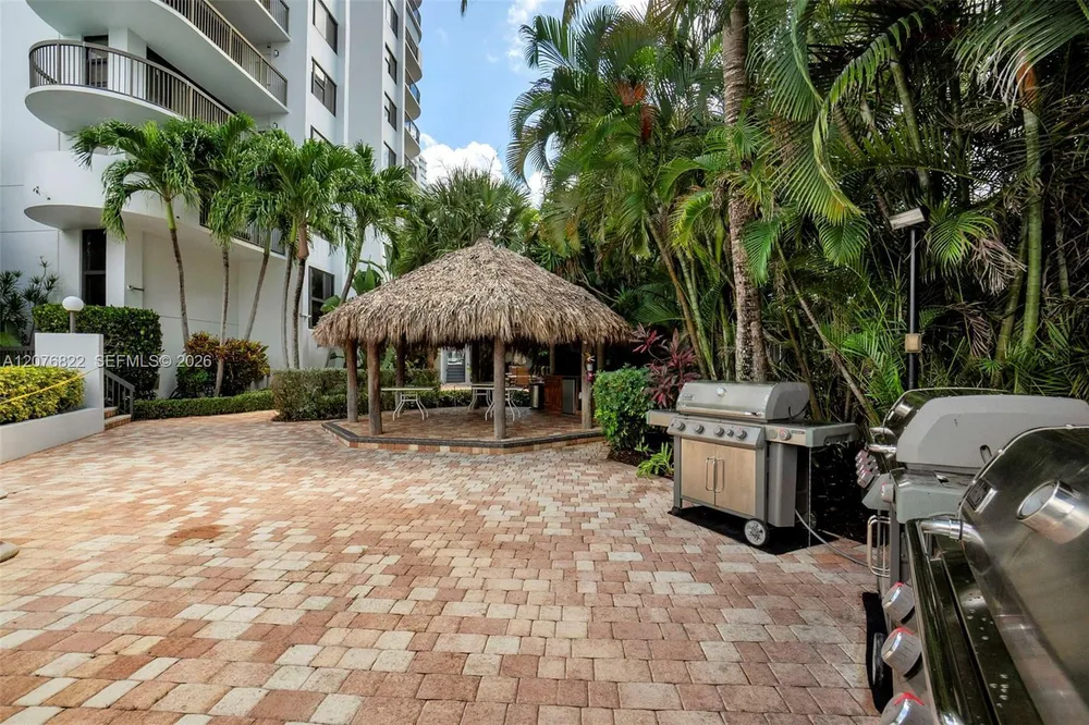 1361 S Ocean Blvd, Pompano Beach, FL 33062