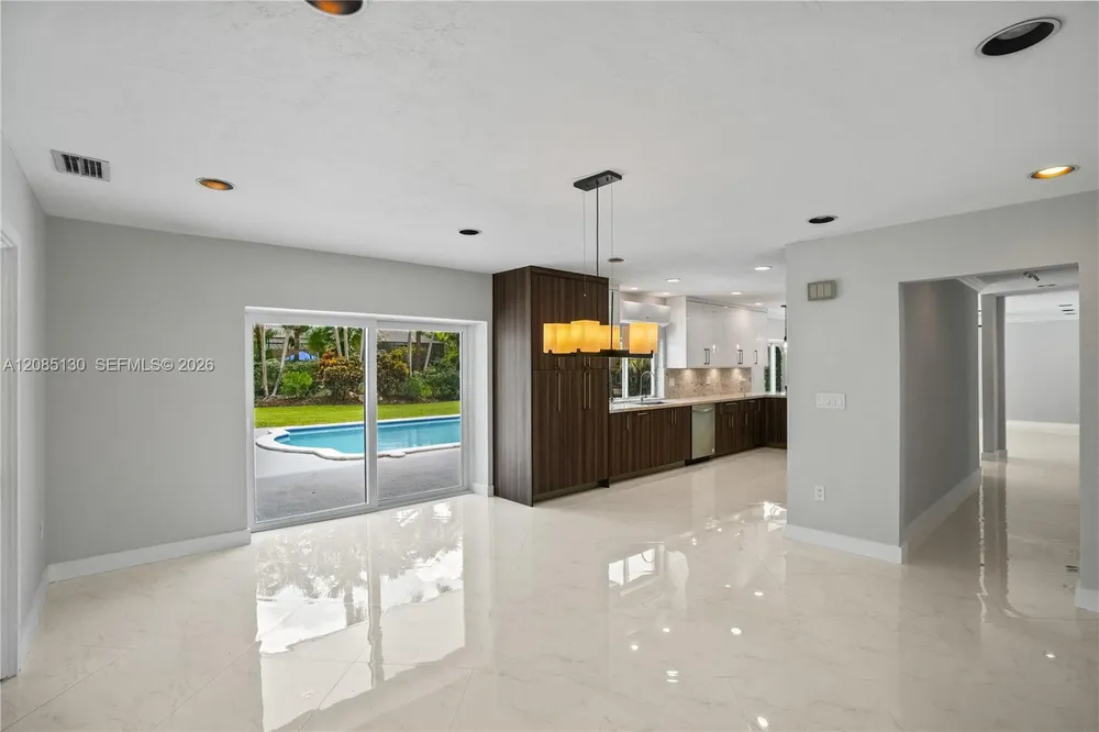 15305 SW 78th Ct, Palmetto Bay, FL 33157