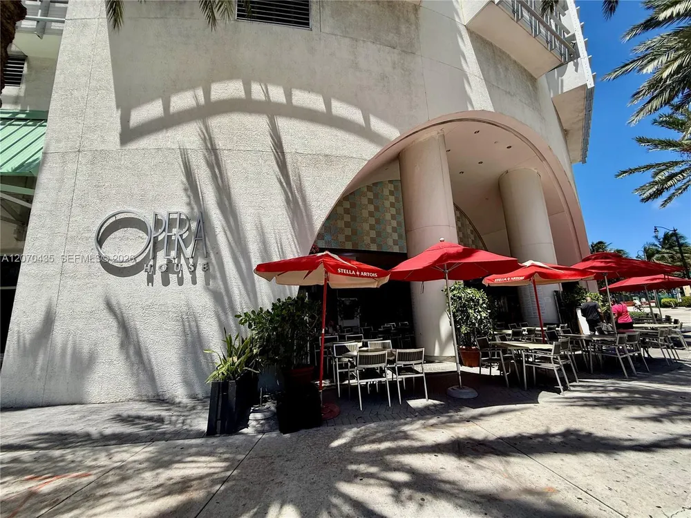 1750 N Bayshore Dr, Miami, FL 33132
