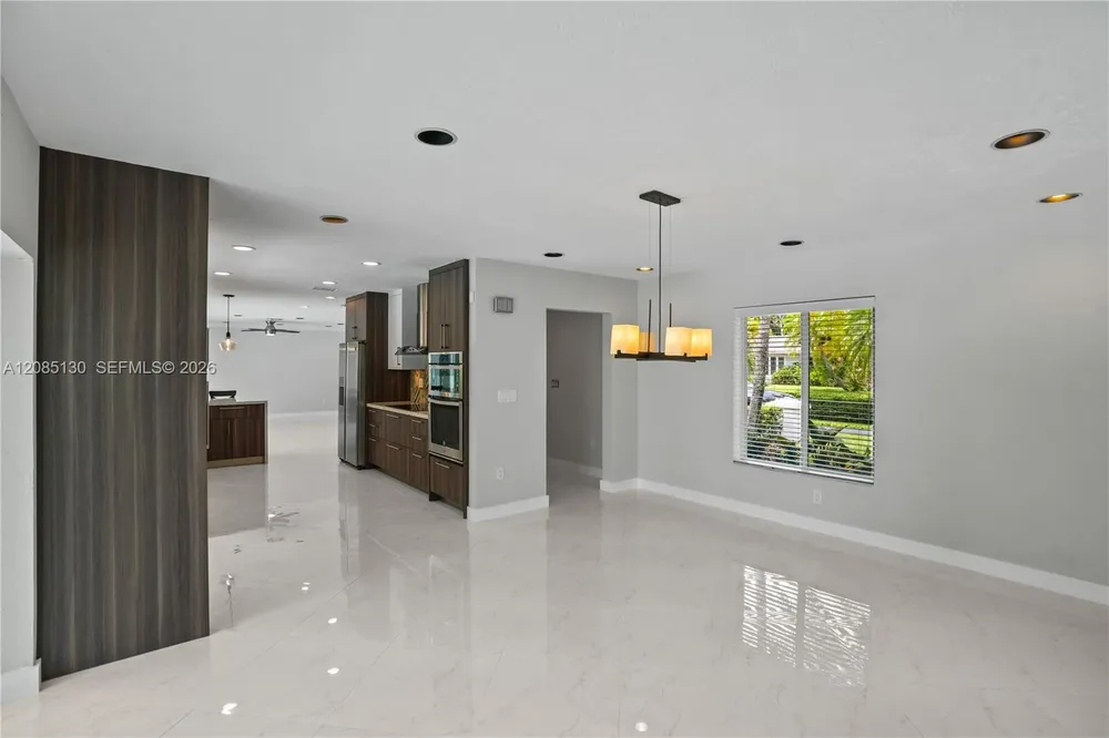 15305 SW 78th Ct, Palmetto Bay, FL 33157