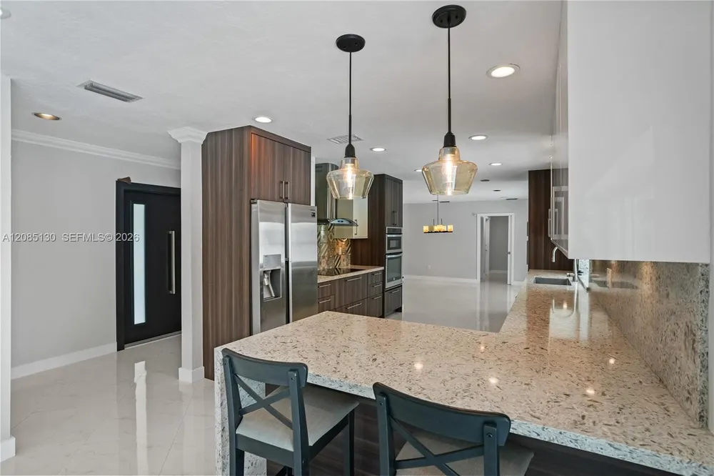 15305 SW 78th Ct, Palmetto Bay, FL 33157