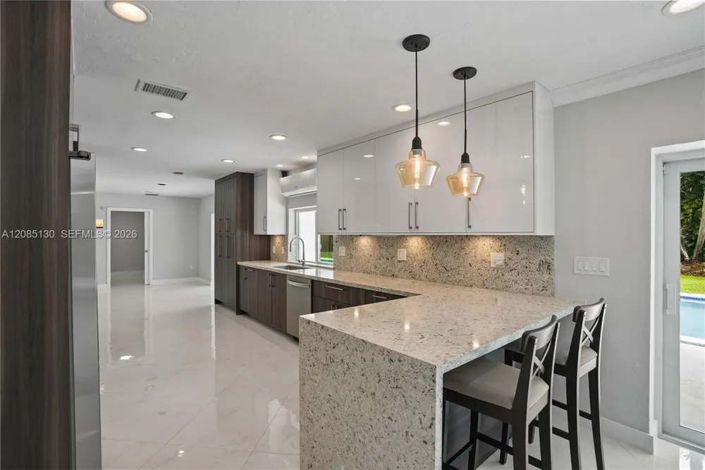 15305 SW 78th Ct, Palmetto Bay, FL 33157