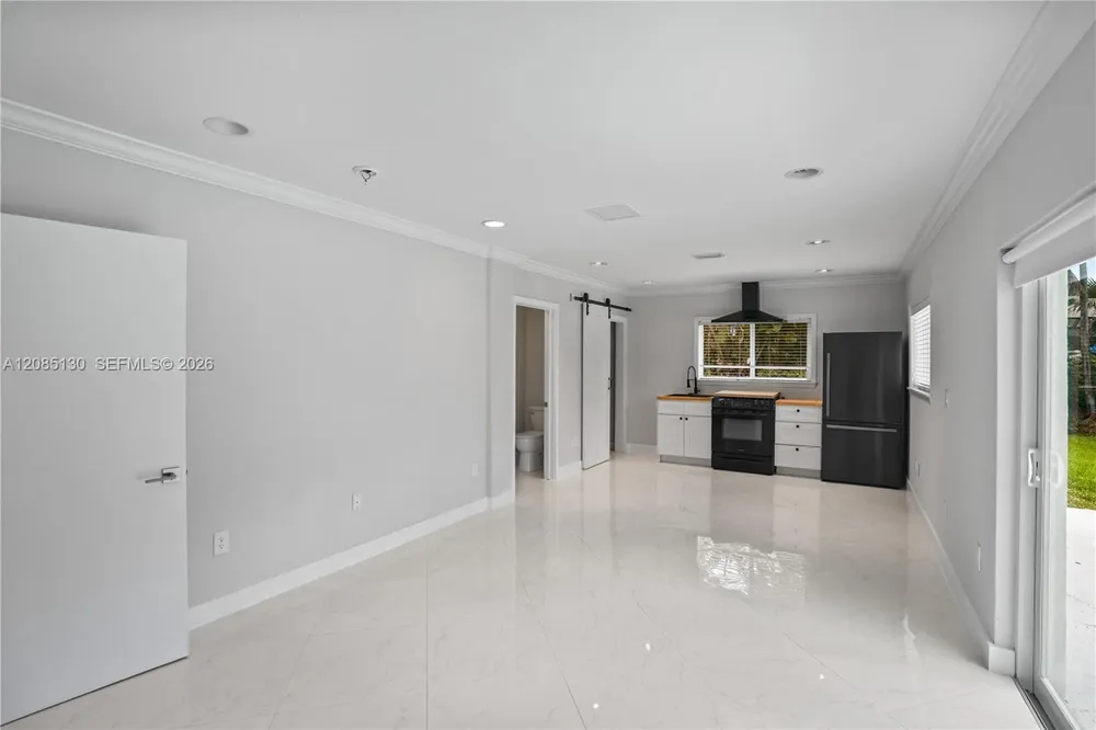 15305 SW 78th Ct, Palmetto Bay, FL 33157