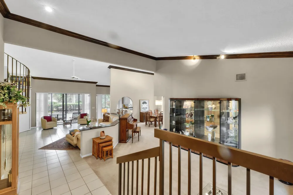 5040 NW 88th Ln, Coral Springs, FL 33067