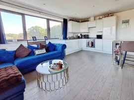 Hubert Road, BRENTWOOD photo