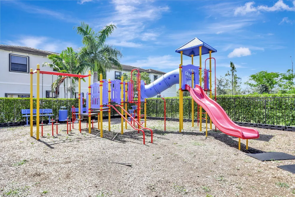 4721 Santa Cruz Way, Davie, FL 33314