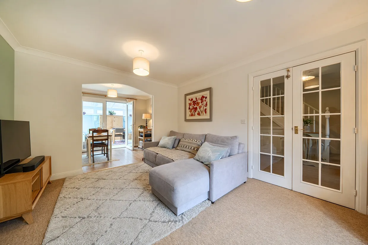 Morris Drive, Billingshurst, RH14 photo 5