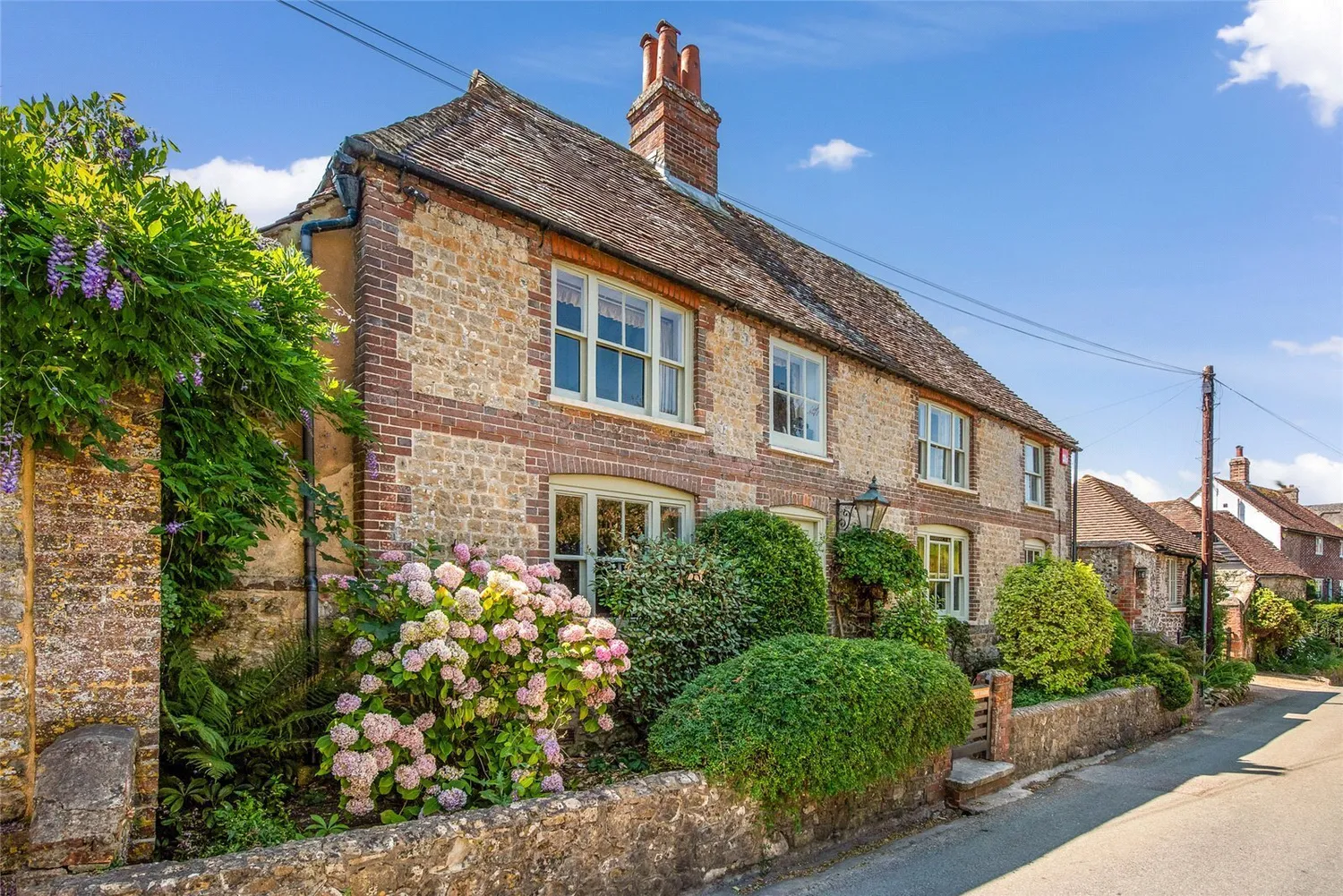 East Street, Amberley, BN18 photo 2