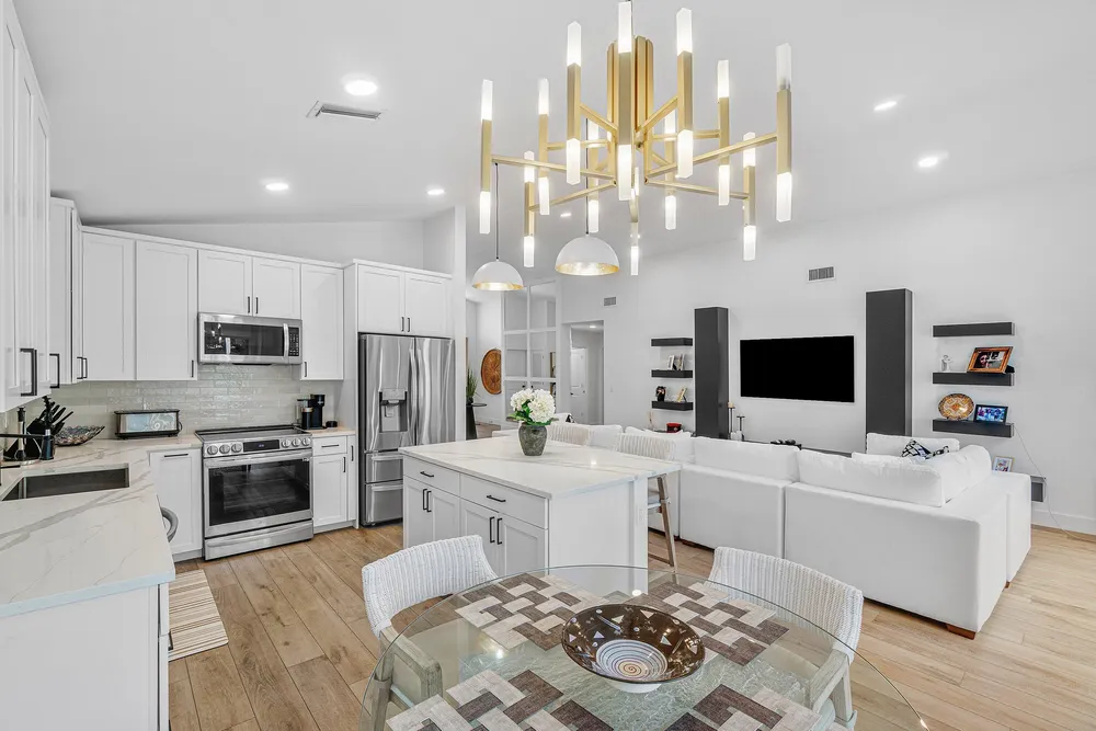 7164 Via Palomar, Boca Raton, FL 33433