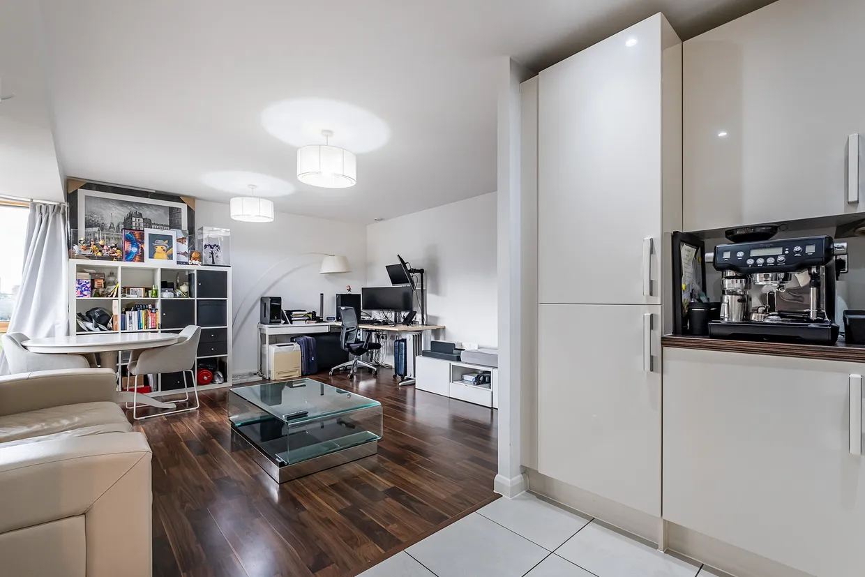 Kilburn Park Road, London, NW6 photo 9
