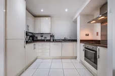 Kilburn Park Road, London, NW6 photo 10