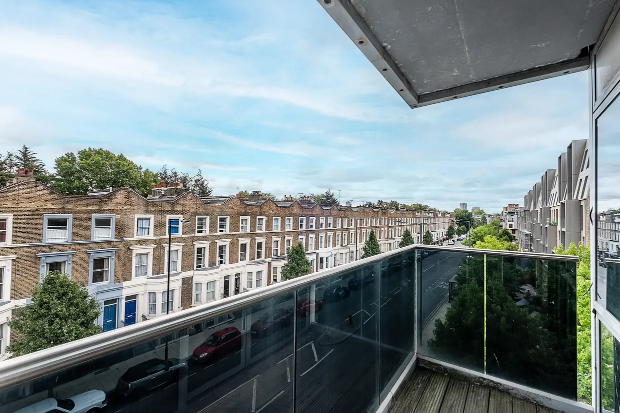 Kilburn Park Road, London, NW6 photo 14