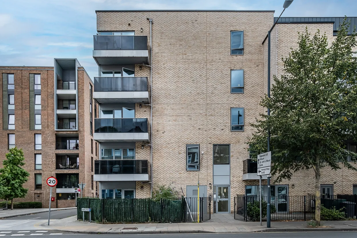 Kilburn Park Road, London, NW6 photo 15