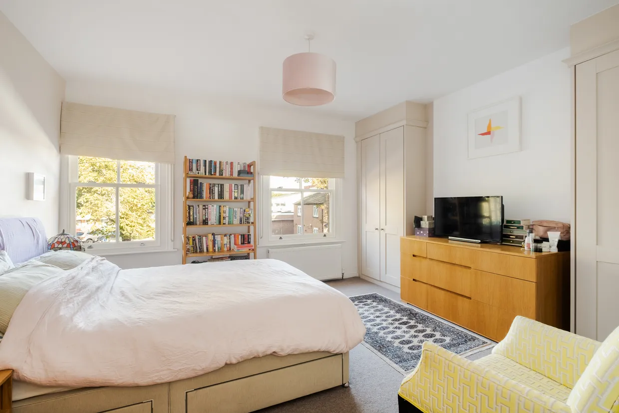 Hamilton Road, London, N2 photo 8
