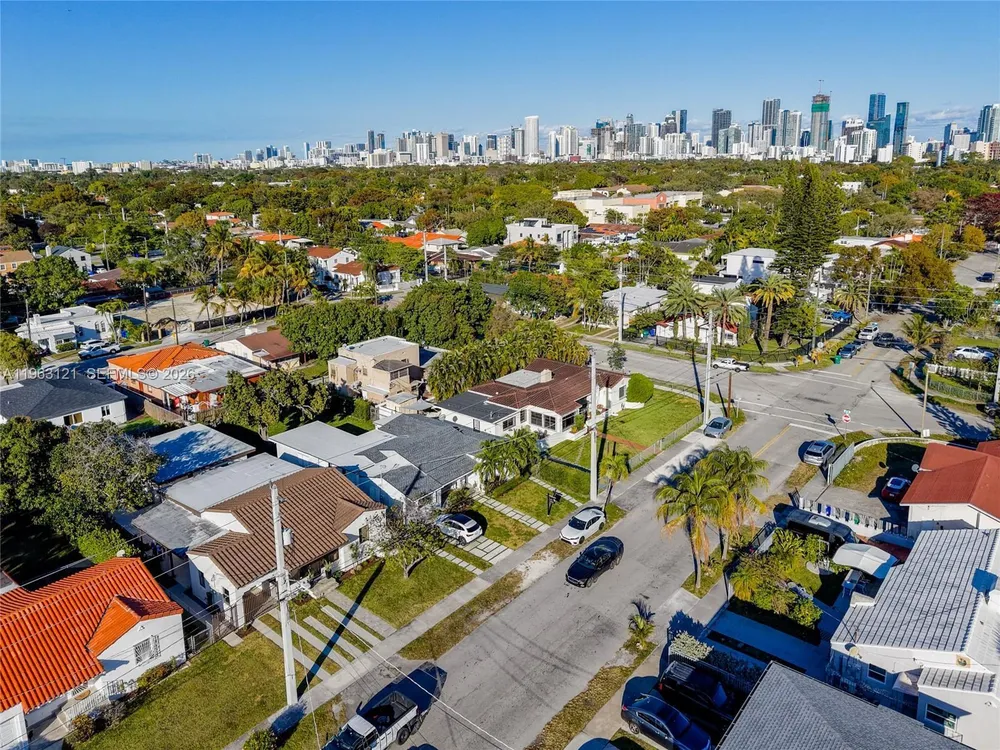 1631 SW 21st St, Miami, FL 33145