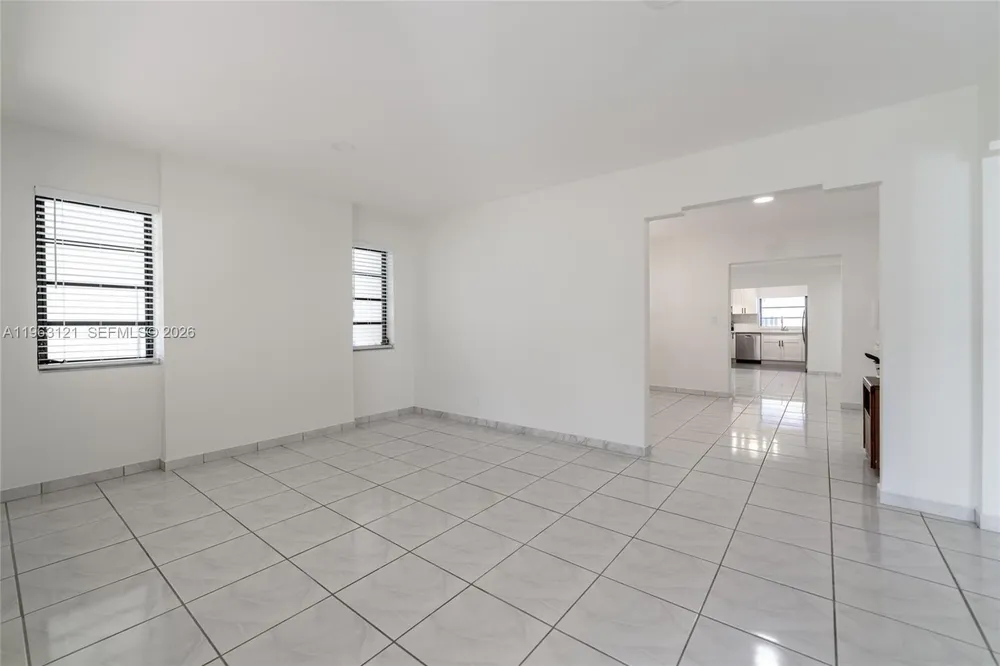 1631 SW 21st St, Miami, FL 33145