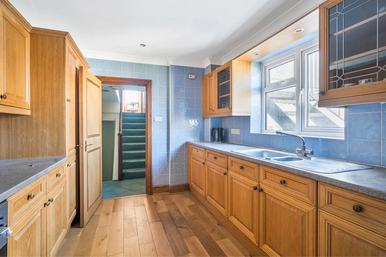 St. Catherines Terrace, Hove, BN3 photo 8