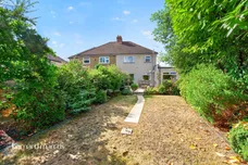 Elm Way, Epsom