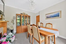 Elm Way, Epsom