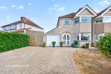 Elm Way, Epsom