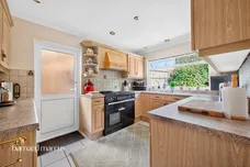 Elm Way, Epsom