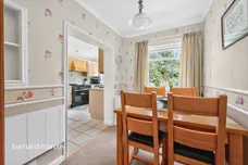 Elm Way, Epsom