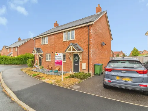 Chapel Drive, Aston Clinton, AYLESBURYphoto