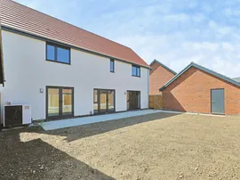 Swanton Drive, Dereham thumb 3
