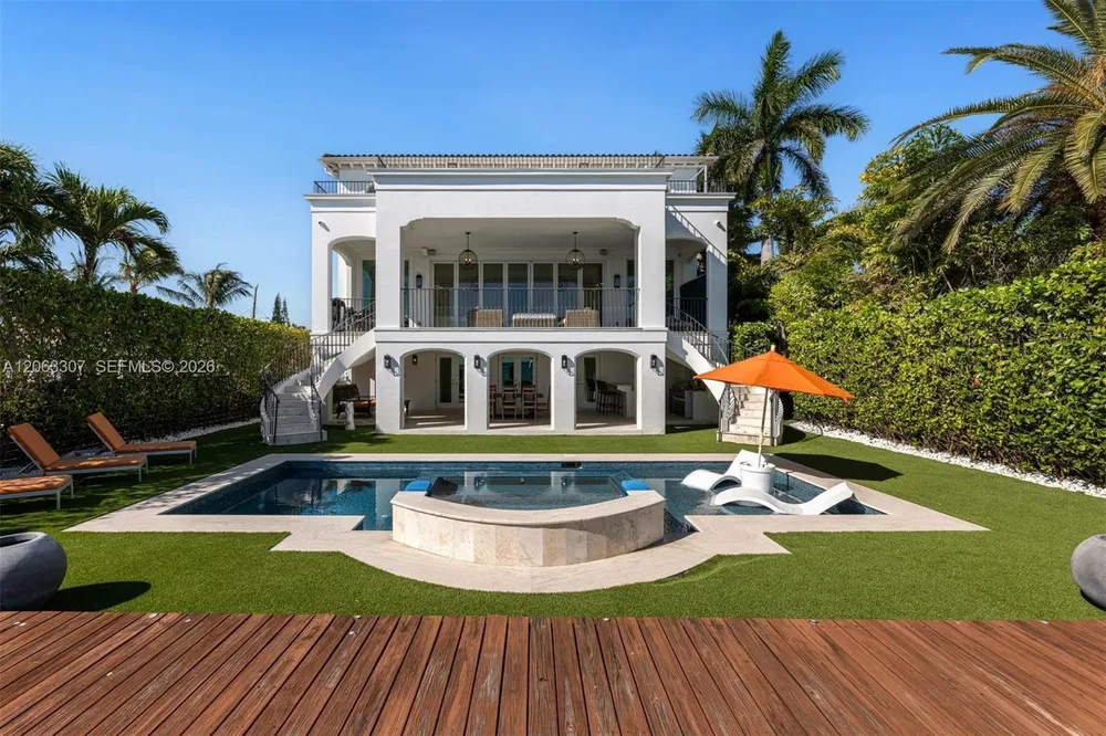 1460 S Treasure Dr, North Bay Village, FL 33141