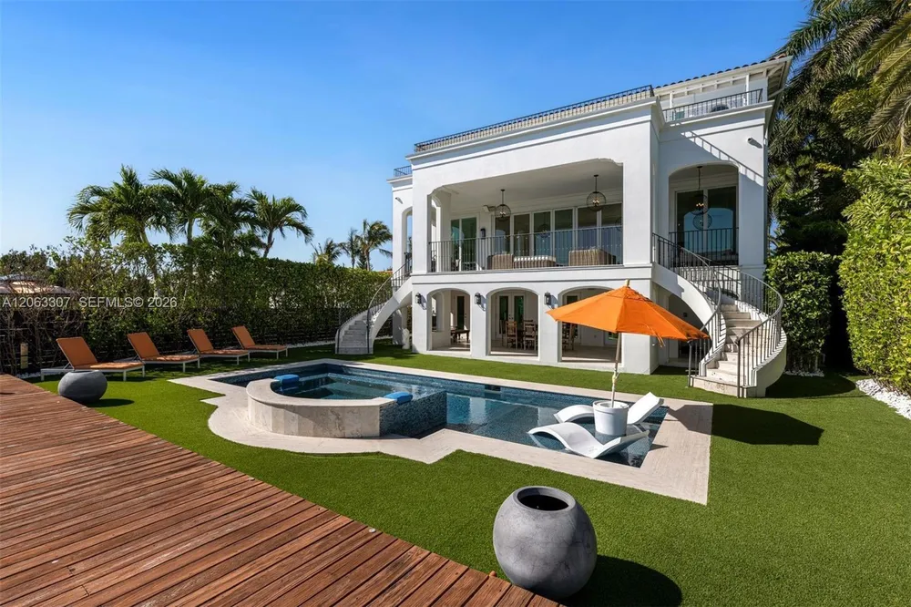 1460 S Treasure Dr, North Bay Village, FL 33141