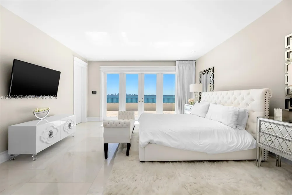 1460 S Treasure Dr, North Bay Village, FL 33141