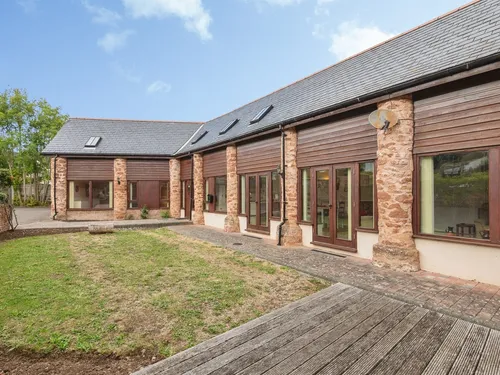 Huish Barns, Washford, Watchetphoto