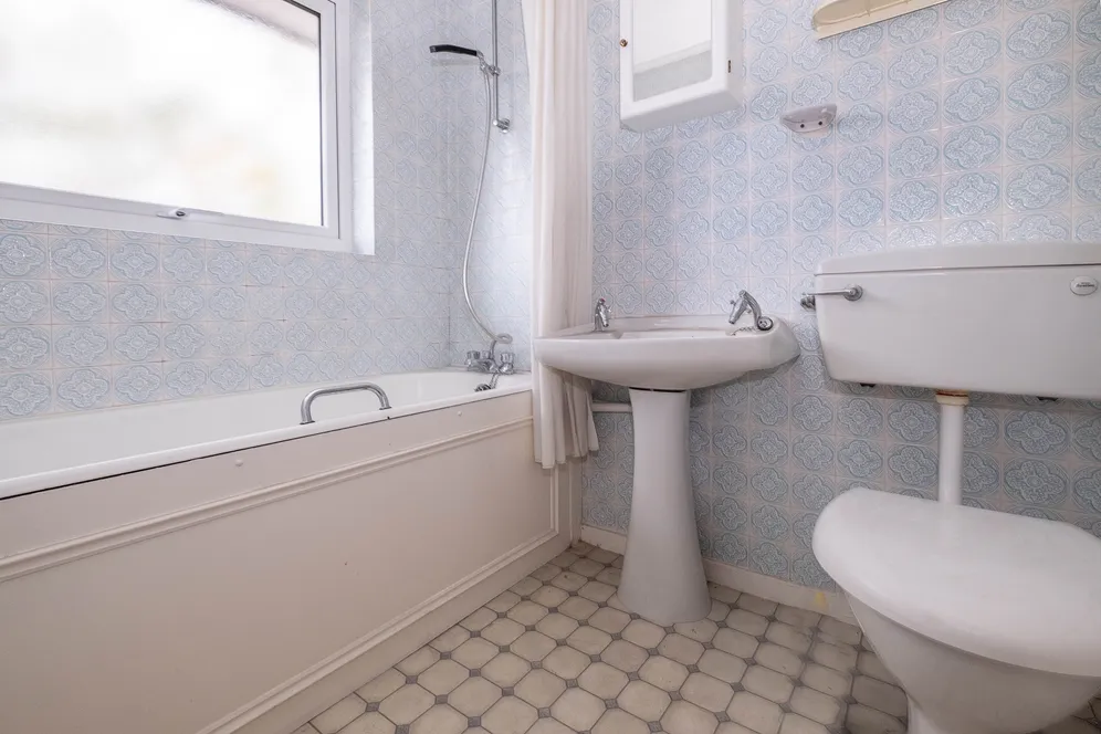 Seymour Road, Kingston Upon Thames, KT1 photo 5