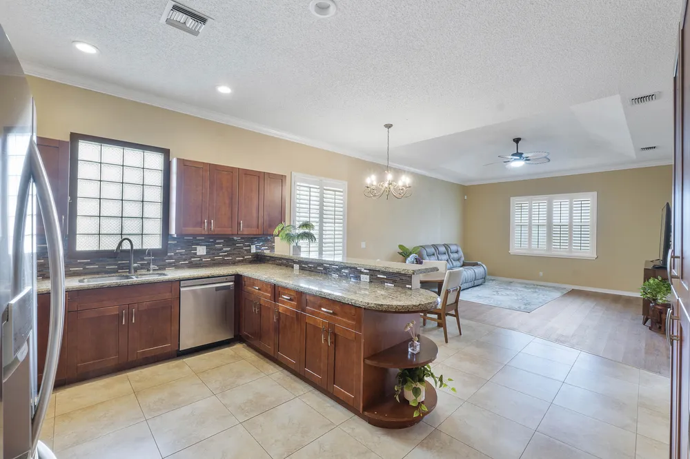 5877 NW 73rd Ct, Parkland, FL 33067