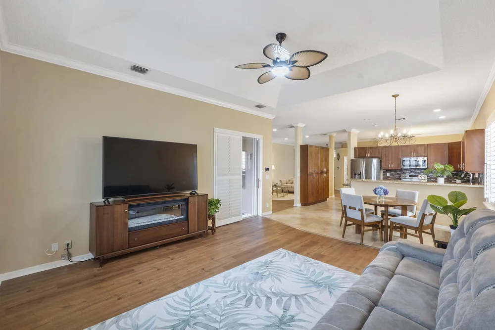 5877 NW 73rd Ct, Parkland, FL 33067