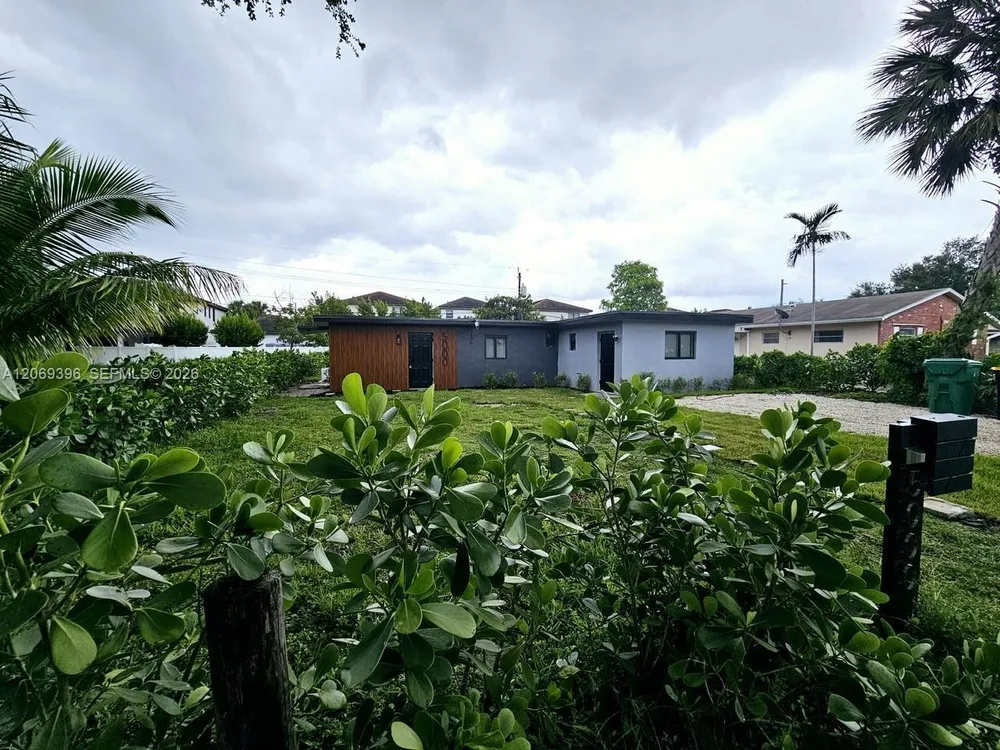 5000 SW 26th Ave, Dania Beach, FL 33312