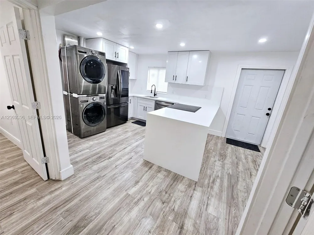 5000 SW 26th Ave, Dania Beach, FL 33312