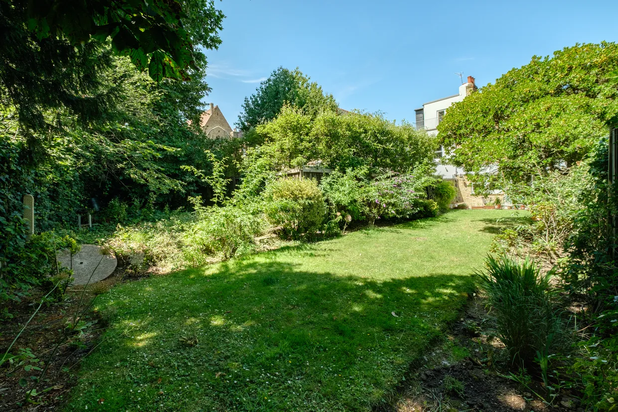 Dashwood Road, London, N8 photo 9