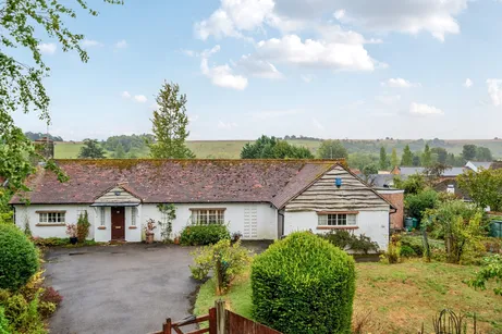 Oxford Street, Ramsbury, SN8
