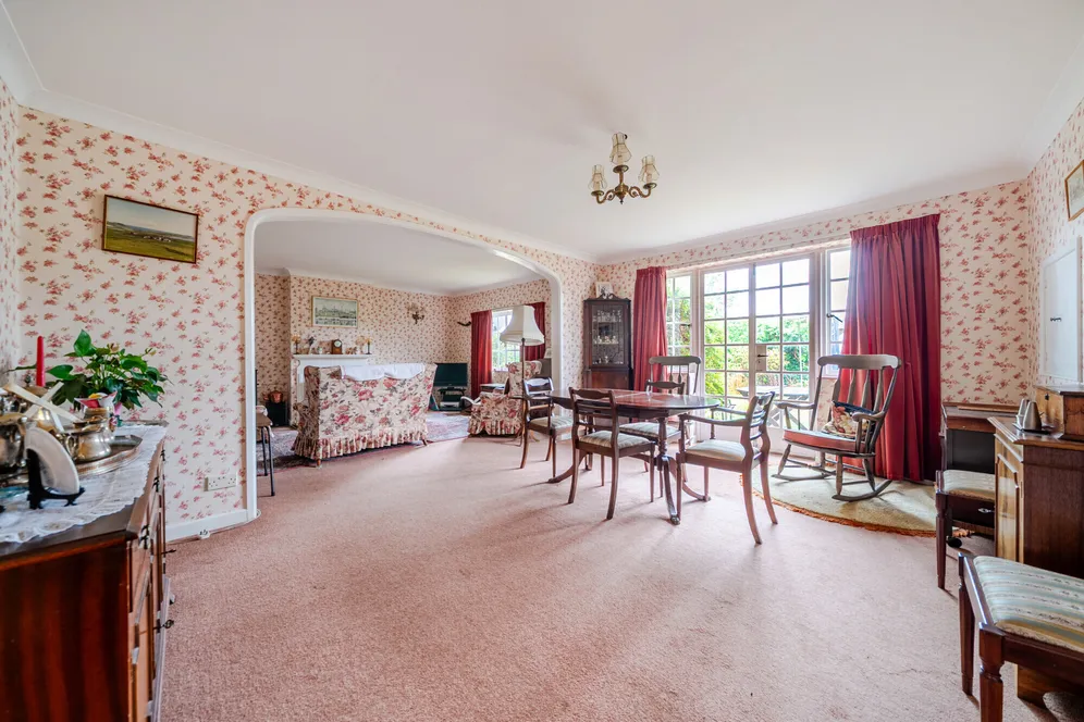 Oxford Street, Ramsbury, SN8 photo 3