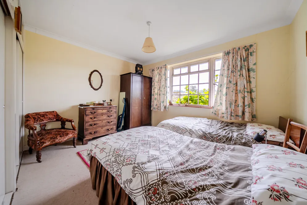 Oxford Street, Ramsbury, SN8 photo 10
