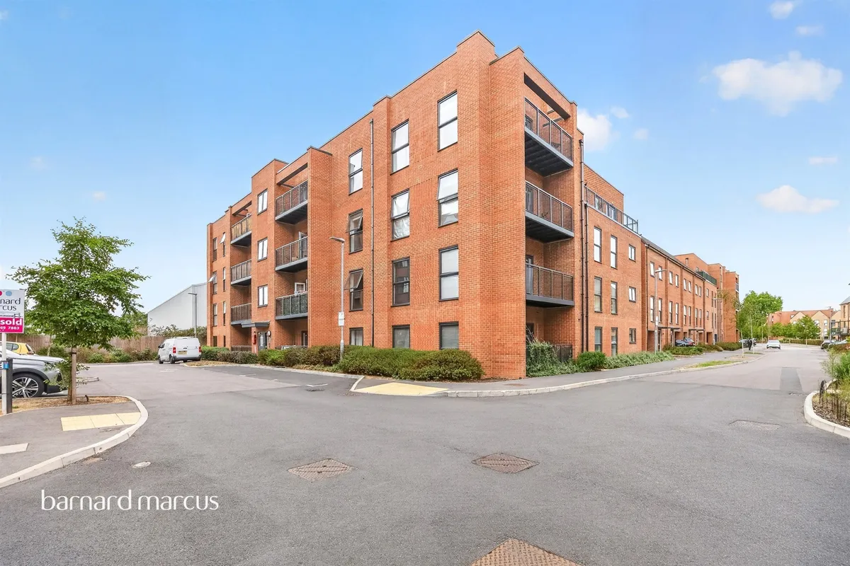 Rayon Close, Wallington